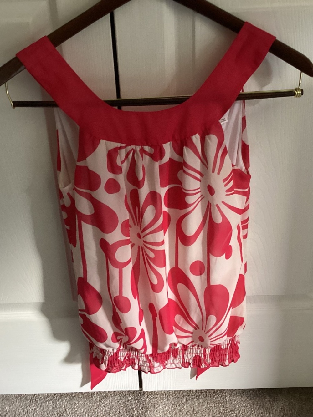 Studio Y Floral Blouse Hemmed Bottom Back Tie Fuchisa n White Chiffon Small